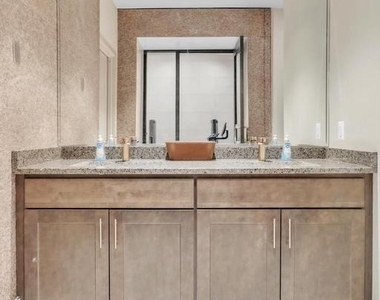 1801 Market Street - Photo Thumbnail 30