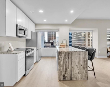 1801 Market Street - Photo Thumbnail 3