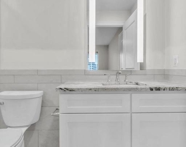 1801 Market Street - Photo Thumbnail 11