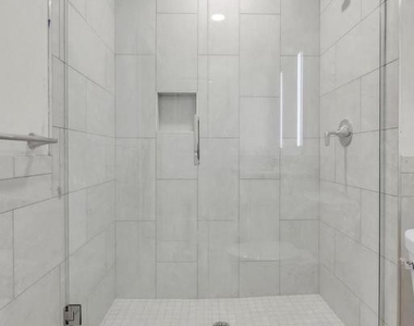 1801 Market Street - Photo Thumbnail 12