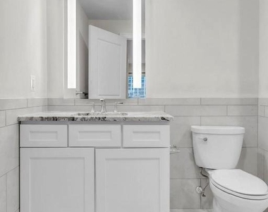 1801 Market Street - Photo Thumbnail 8