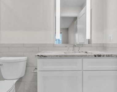 1801 Market Street - Photo Thumbnail 11