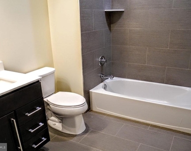 934 S 5th Street - Photo Thumbnail 8