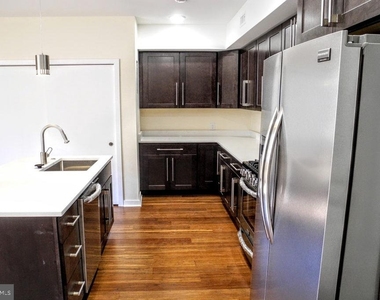 934 S 5th Street - Photo Thumbnail 4