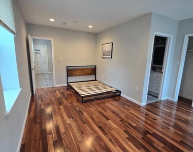 1145 S 10th Street - Photo Thumbnail 5
