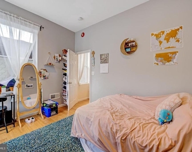 2452 Frankford Avenue - Photo Thumbnail 10