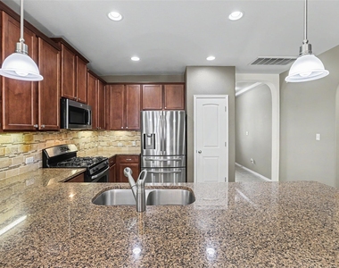 6227 Aviara Dr - Photo Thumbnail 13