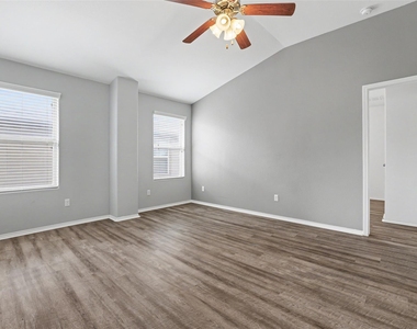 6227 Aviara Dr - Photo Thumbnail 35