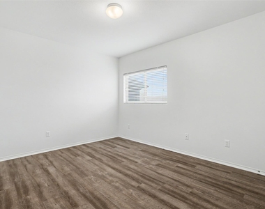 6227 Aviara Dr - Photo Thumbnail 33