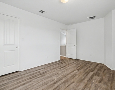 6227 Aviara Dr - Photo Thumbnail 27