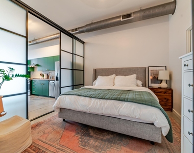 2235 E 6th St - Photo Thumbnail 11