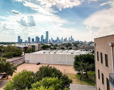2235 E 6th St - Photo Thumbnail 18