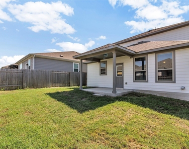 128 Old Stagecoach Rd - Photo Thumbnail 4