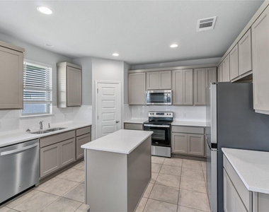 128 Old Stagecoach Rd - Photo Thumbnail 24