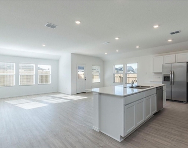 156 Alamito Ave - Photo Thumbnail 16