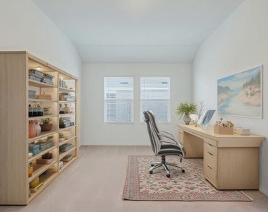 156 Alamito Ave - Photo Thumbnail 8