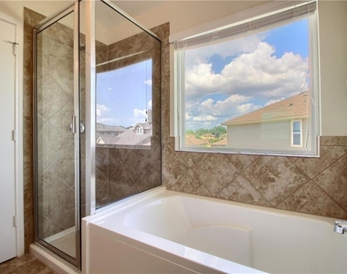 2014 Barker House Cv - Photo Thumbnail 15