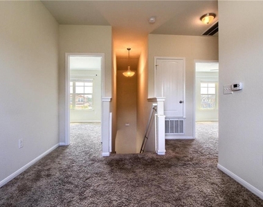 2014 Barker House Cv - Photo Thumbnail 27