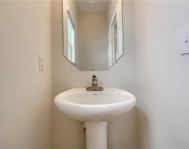 2014 Barker House Cv - Photo Thumbnail 25