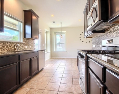 2014 Barker House Cv - Photo Thumbnail 6