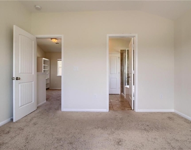 2014 Barker House Cv - Photo Thumbnail 12
