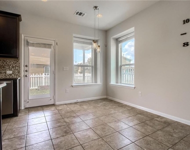 2014 Barker House Cv - Photo Thumbnail 9