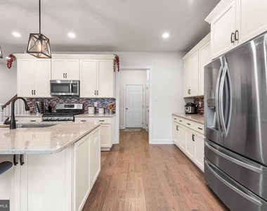 342 Ridgewood Drive - Photo Thumbnail 5