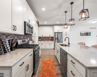342 Ridgewood Drive - Photo Thumbnail 6