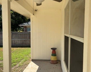 429 Falcon Ln - Photo Thumbnail 22