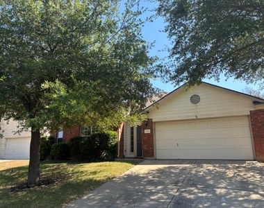 429 Falcon Ln - Photo Thumbnail 13