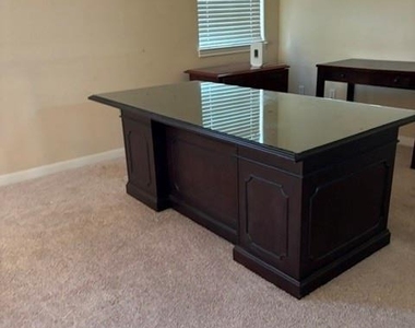 429 Falcon Ln - Photo Thumbnail 6