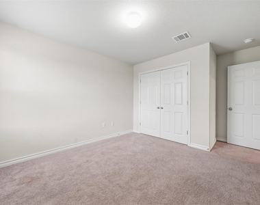 16700 Fresno Cv - Photo Thumbnail 20