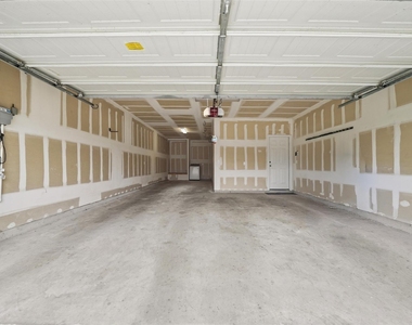 16700 Fresno Cv - Photo Thumbnail 30