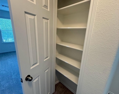 236 Falcon Ln - Photo Thumbnail 19