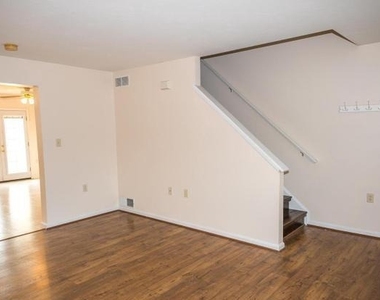 3669 Mountain Shadow Dr - Photo Thumbnail 2