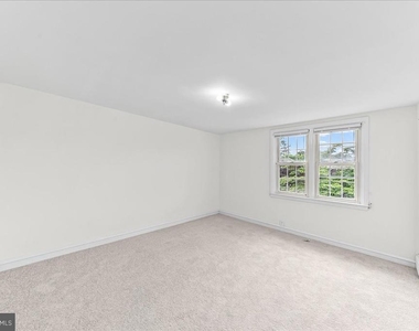 5205 Westbrook Drive - Photo Thumbnail 9