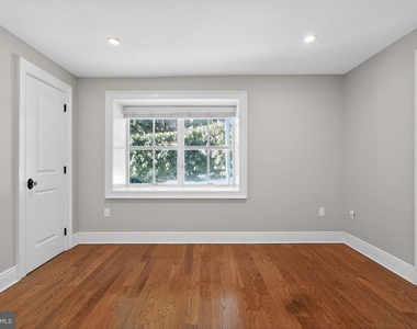 200 W Wayne Avenue - Photo Thumbnail 4