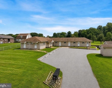420 London Drive - Photo Thumbnail 7