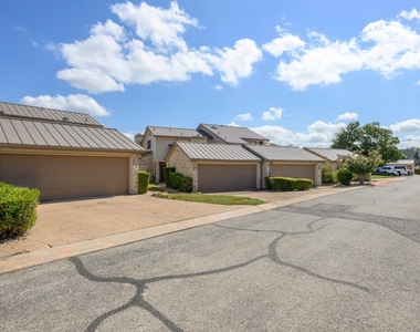 2201 Lakeway Blvd - Photo Thumbnail 1