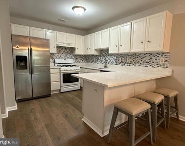 155 Weybridge Drive - Photo Thumbnail 11