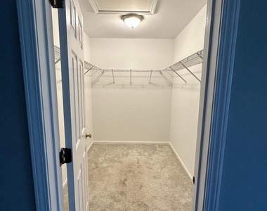 155 Weybridge Drive - Photo Thumbnail 14