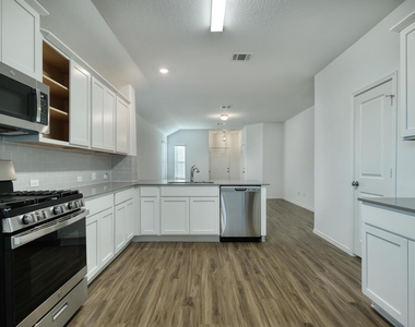 241 Majestic Cedar Ct - Photo Thumbnail 4
