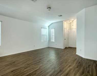 241 Majestic Cedar Ct - Photo Thumbnail 1