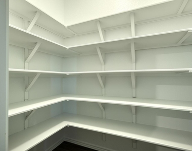 241 Majestic Cedar Ct - Photo Thumbnail 5