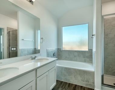 241 Majestic Cedar Ct - Photo Thumbnail 9