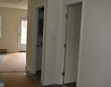 2101 Hill Road - Photo Thumbnail 3
