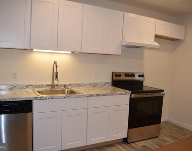 2101 Hill Road - Photo Thumbnail 5