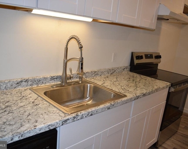 2101 Hill Road - Photo Thumbnail 6