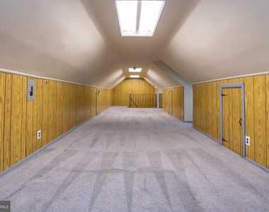 123 Mill Street - Photo Thumbnail 24