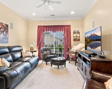 102 Villa Drive - Photo Thumbnail 23